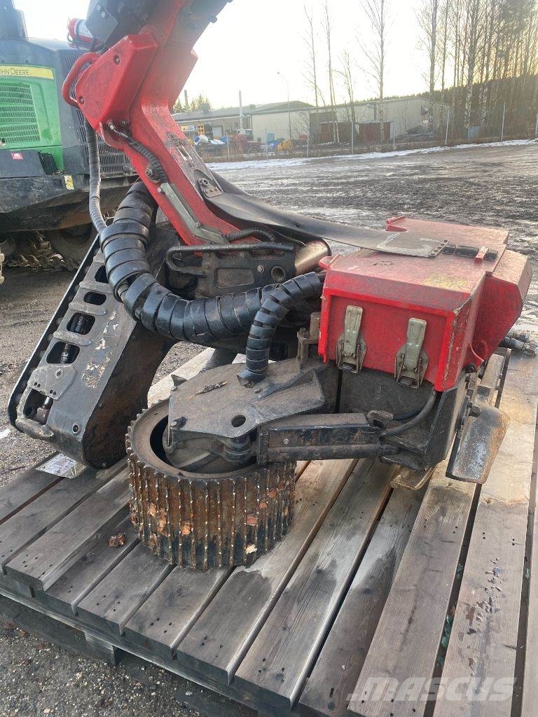 Komatsu S132 Těžební hlavy