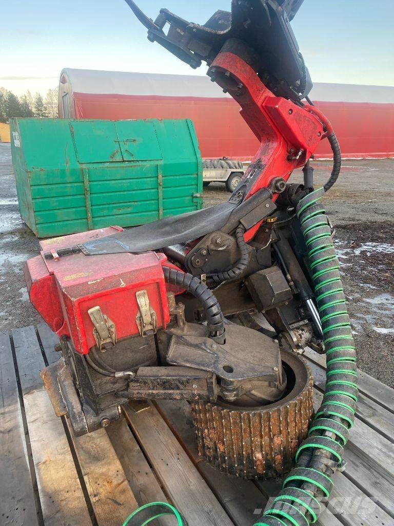 Komatsu S132 Těžební hlavy