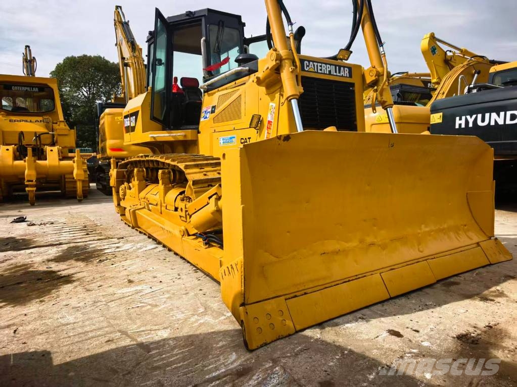 CAT D 6 G Buldožerji goseničarji
