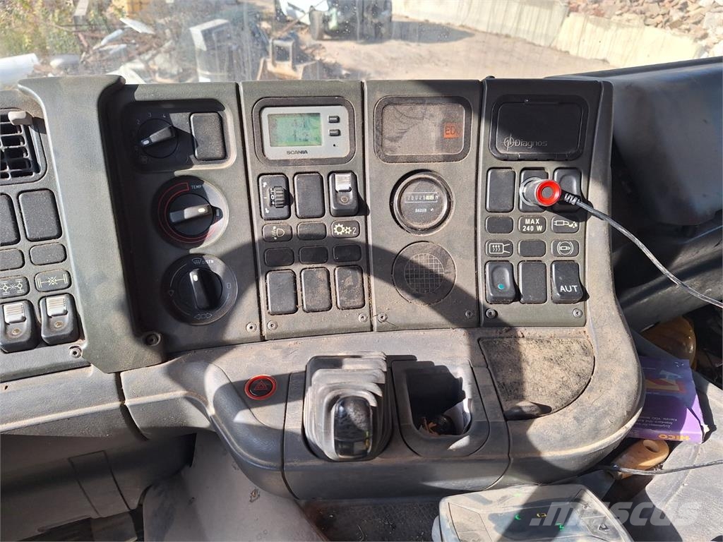 Scania P 114 380 CB 8X4 MIX Kamioni-šasije