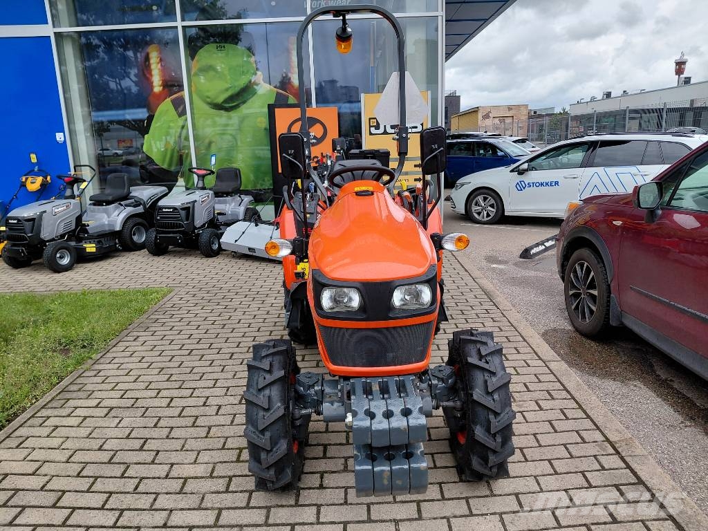 Kubota EK 1-261 HST Трактори