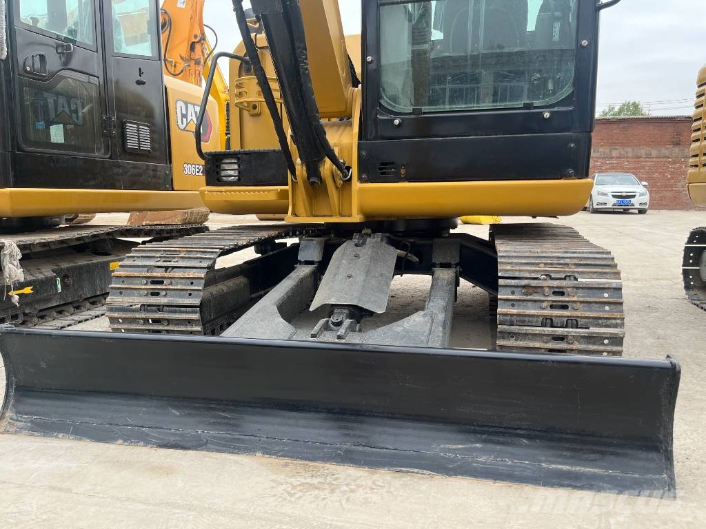 CAT 306E2 Paletli ekskavatörler