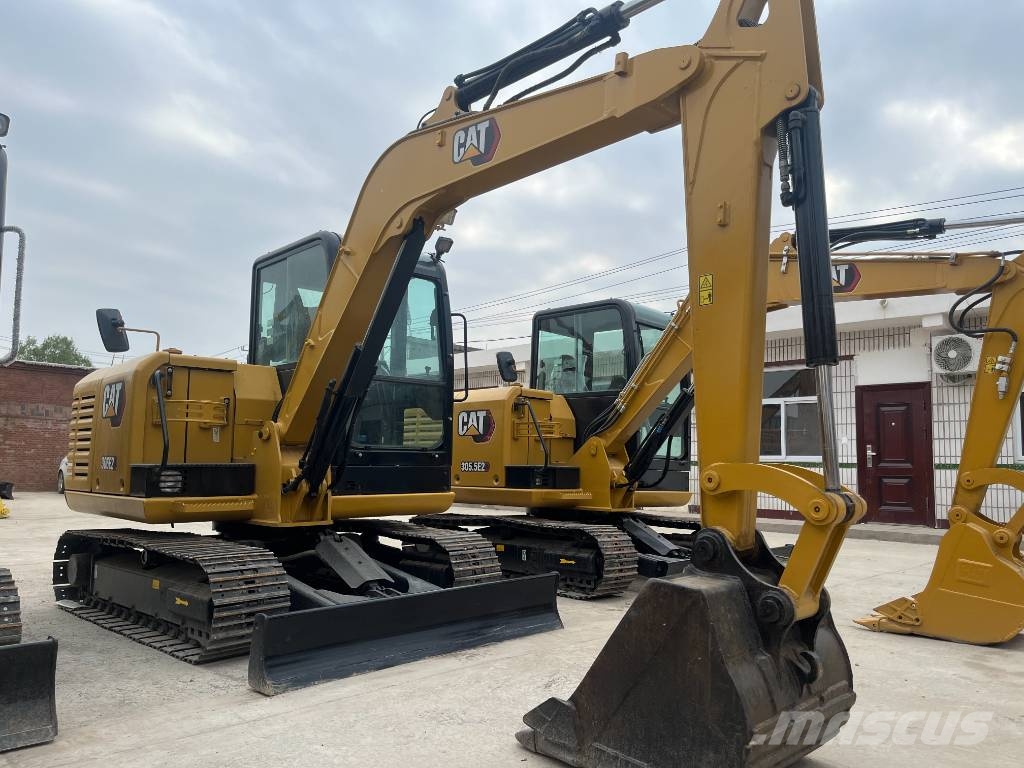 CAT 306E2 Paletli ekskavatörler