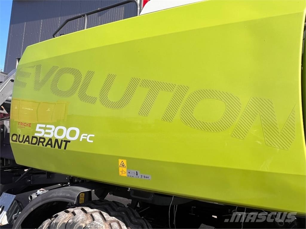 CLAAS Quadrant 5300 FC Evolution Quaderpressen