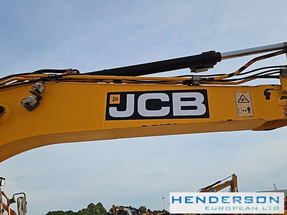 JCB 220X LC Koparki gąsienicowe