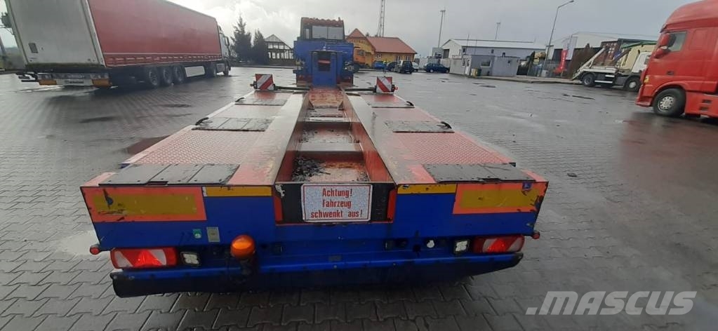 Naczepa Tiefbett Goldhofer Low loader-semi-trailers