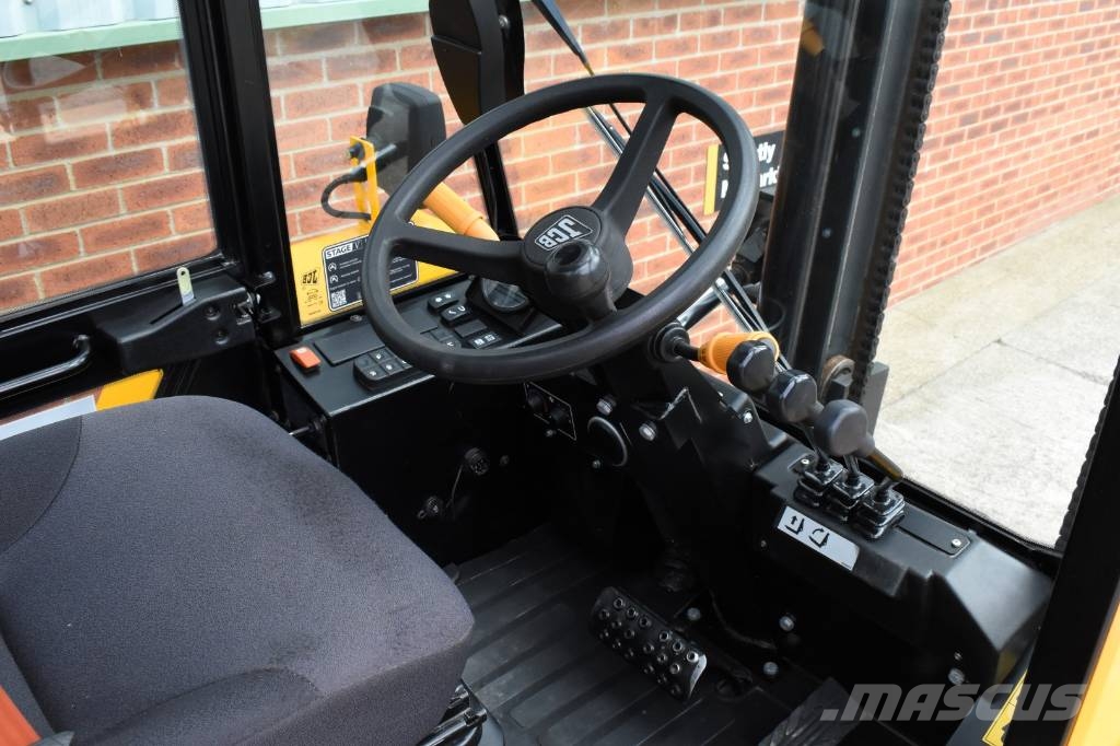 JCB 940 Rough Terrain 험지용 트럭