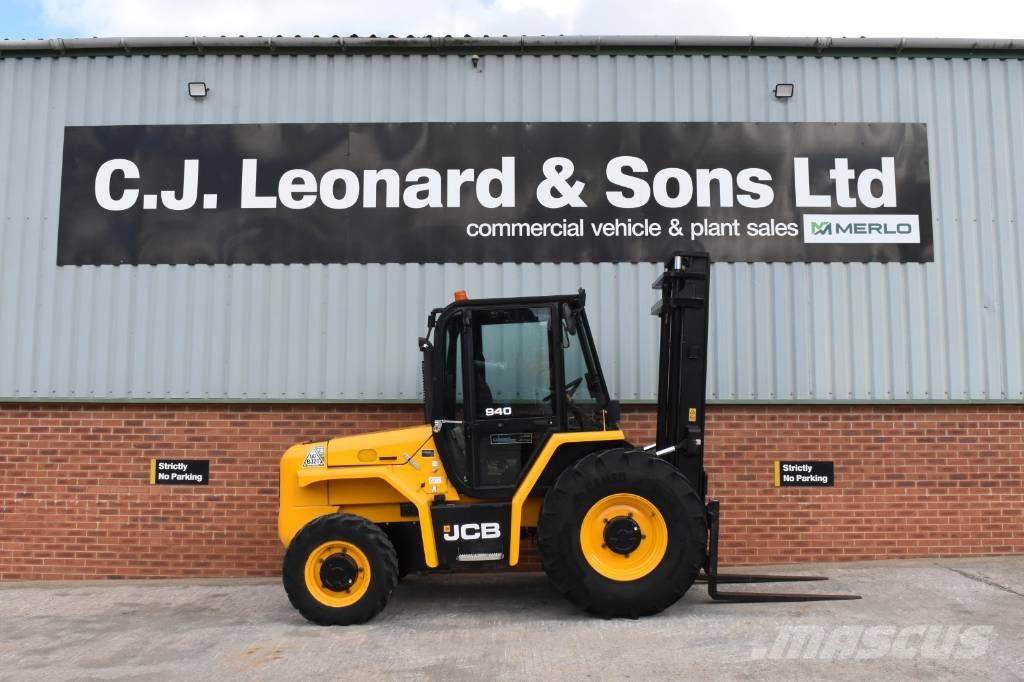 JCB 940 Rough Terrain 험지용 트럭