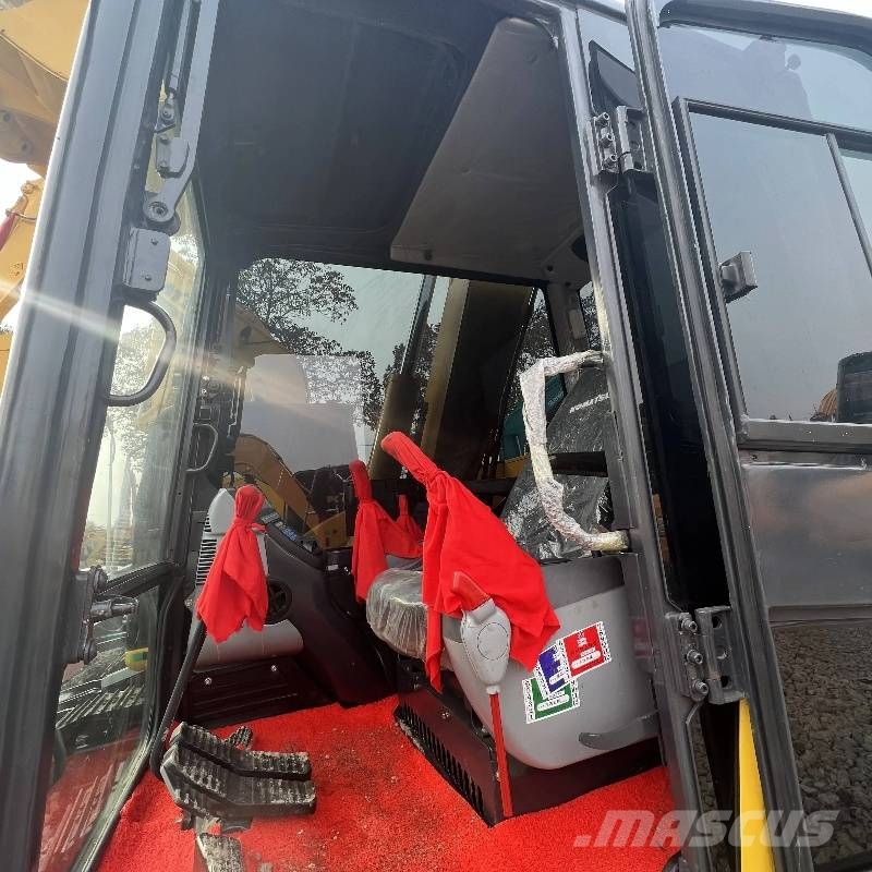 Komatsu PC 70 ミニ油圧ショベル 7t以下（ミニユンボ・ミニディガー）