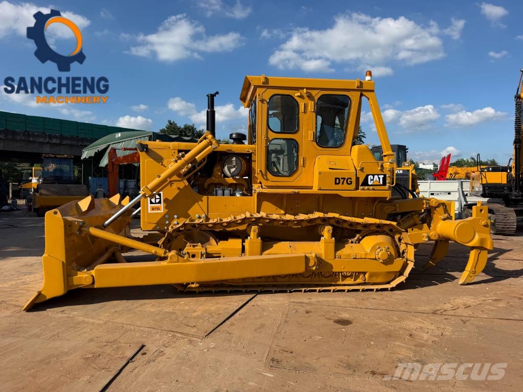 CAT D7G Buldožerji goseničarji