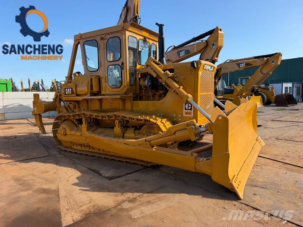 CAT D7G Buldožerji goseničarji
