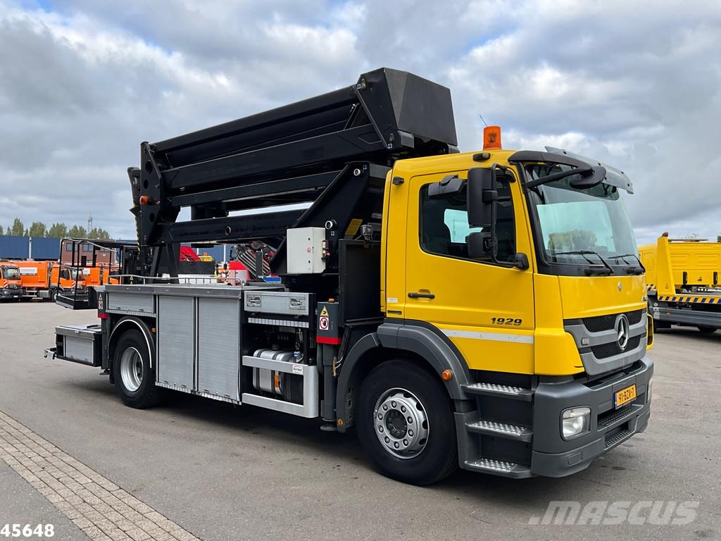 Mercedes-Benz Axor 1828 GSR 32 Meter hoogwerker met Jib Piattaforme autocarrate