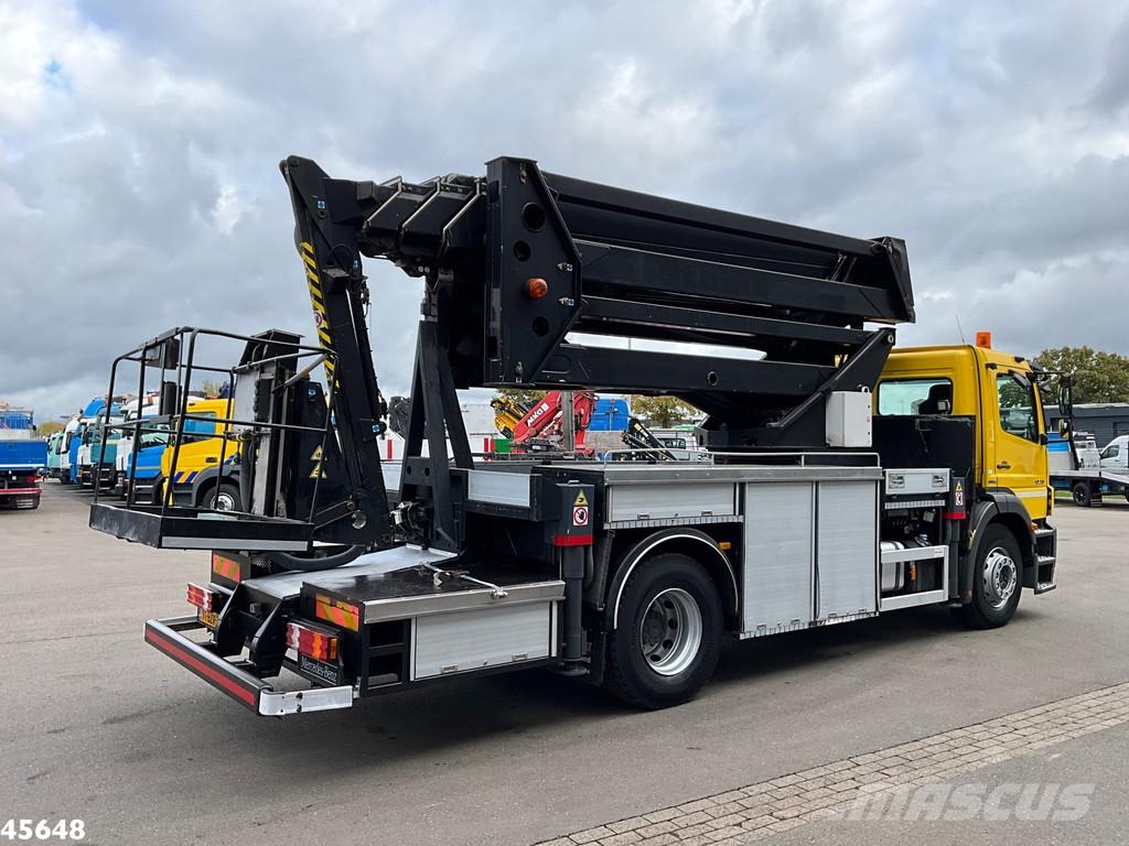 Mercedes-Benz Axor 1828 GSR 32 Meter hoogwerker met Jib Piattaforme autocarrate