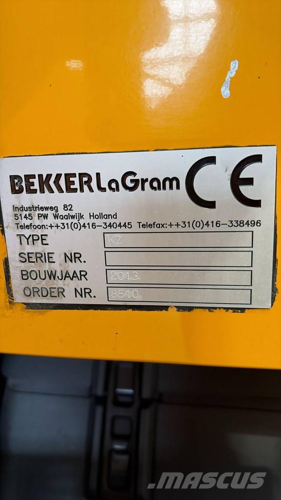 Scania P 320 Euro 6 Bekker LaGram 8m³ kolkenzuiger Camion autospurgo