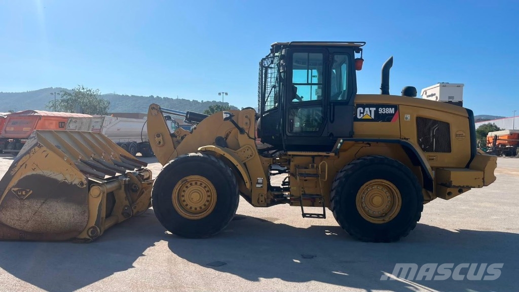 CAT 938 M Chargeuse sur pneus