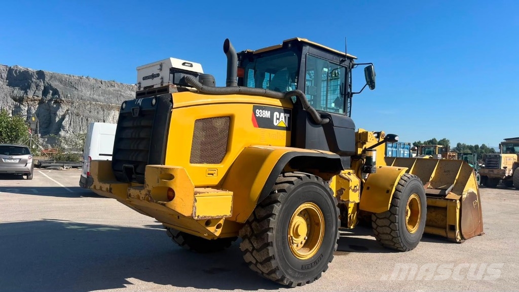 CAT 938 M Chargeuse sur pneus