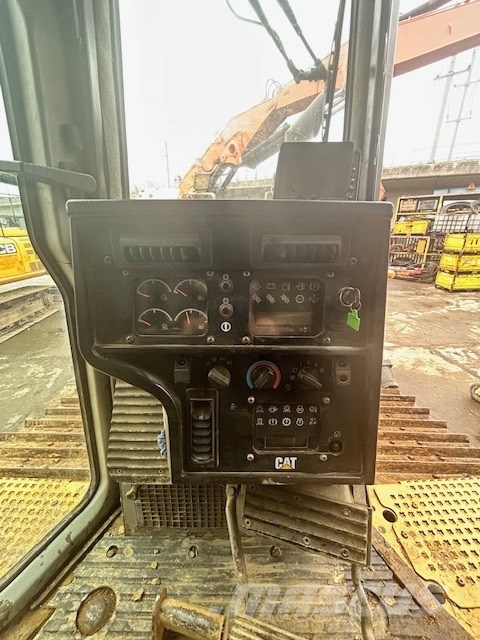 CAT D 6 T LGP Bulldozer på larvebånd