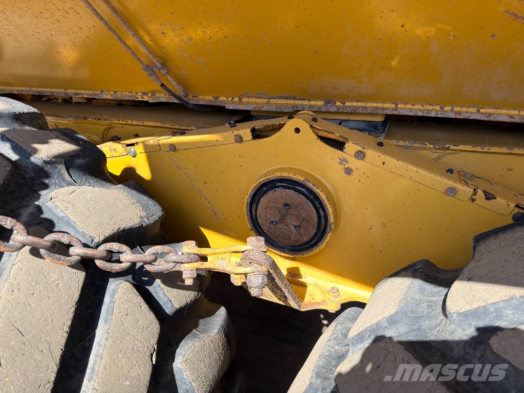 CAT 730C2 Шарнирно-сочленённые самосвалы