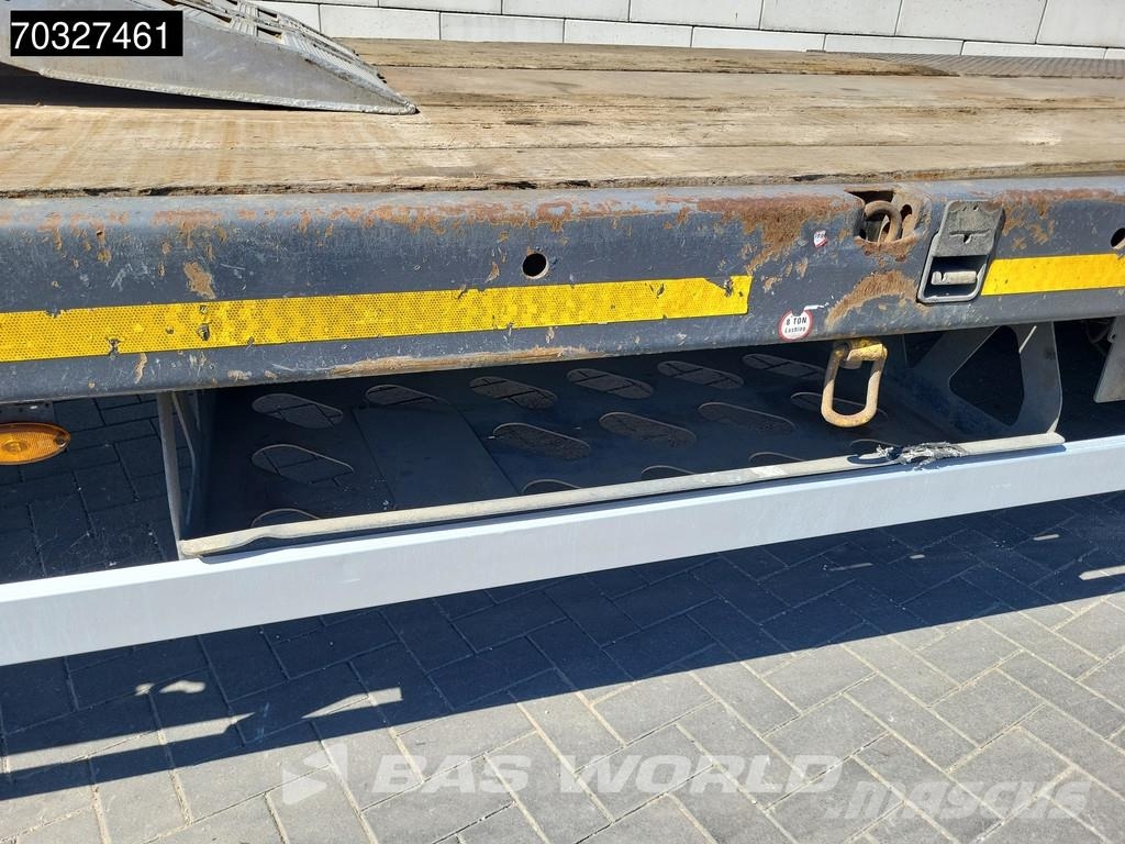 Faymonville 0B2A0 Steering Axle Ramps نصف مقطورة مسطحة منخفضة