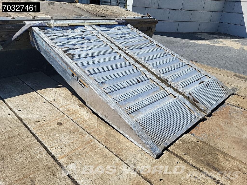 Faymonville 0B2A0 Steering Axle Ramps نصف مقطورة مسطحة منخفضة