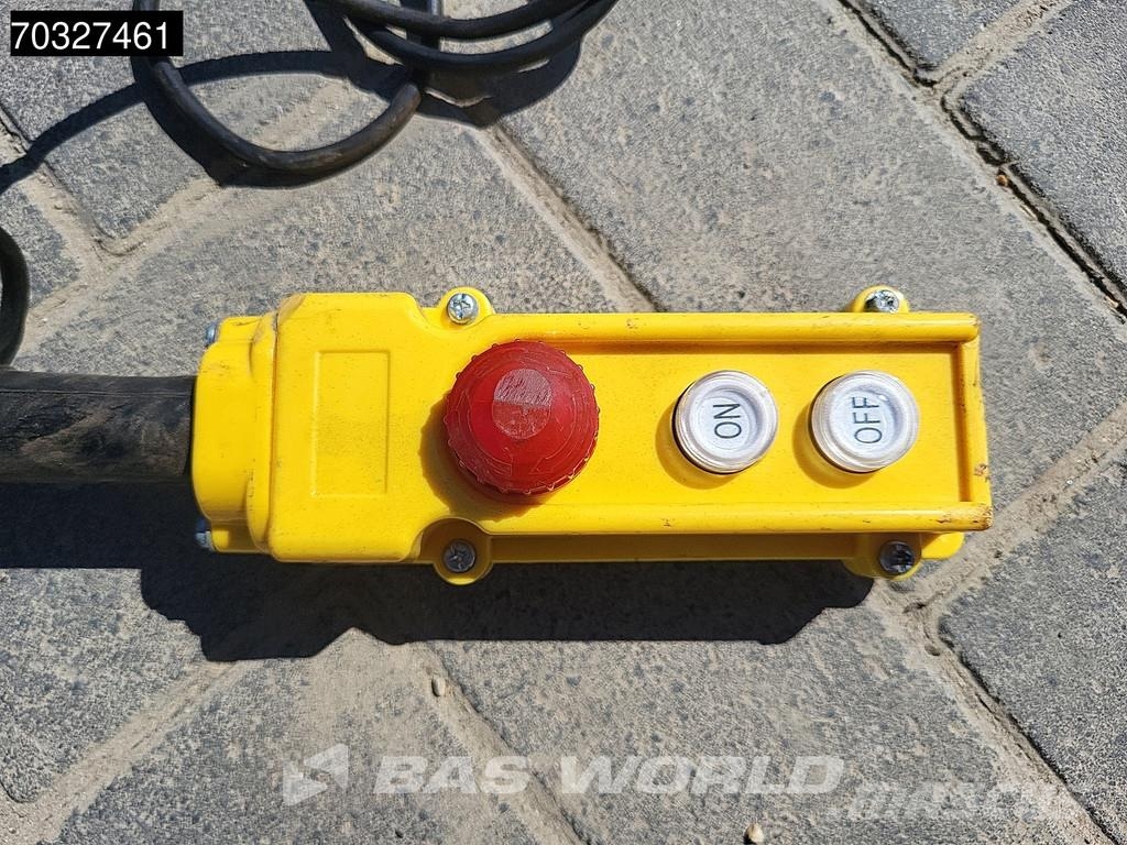 Faymonville 0B2A0 Steering Axle Ramps نصف مقطورة مسطحة منخفضة