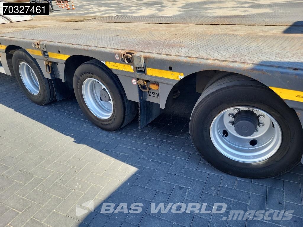 Faymonville 0B2A0 Steering Axle Ramps نصف مقطورة مسطحة منخفضة