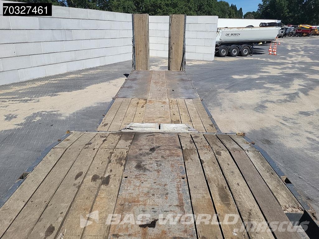 Faymonville 0B2A0 Steering Axle Ramps نصف مقطورة مسطحة منخفضة