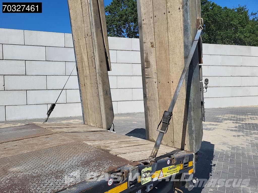 Faymonville 0B2A0 Steering Axle Ramps نصف مقطورة مسطحة منخفضة