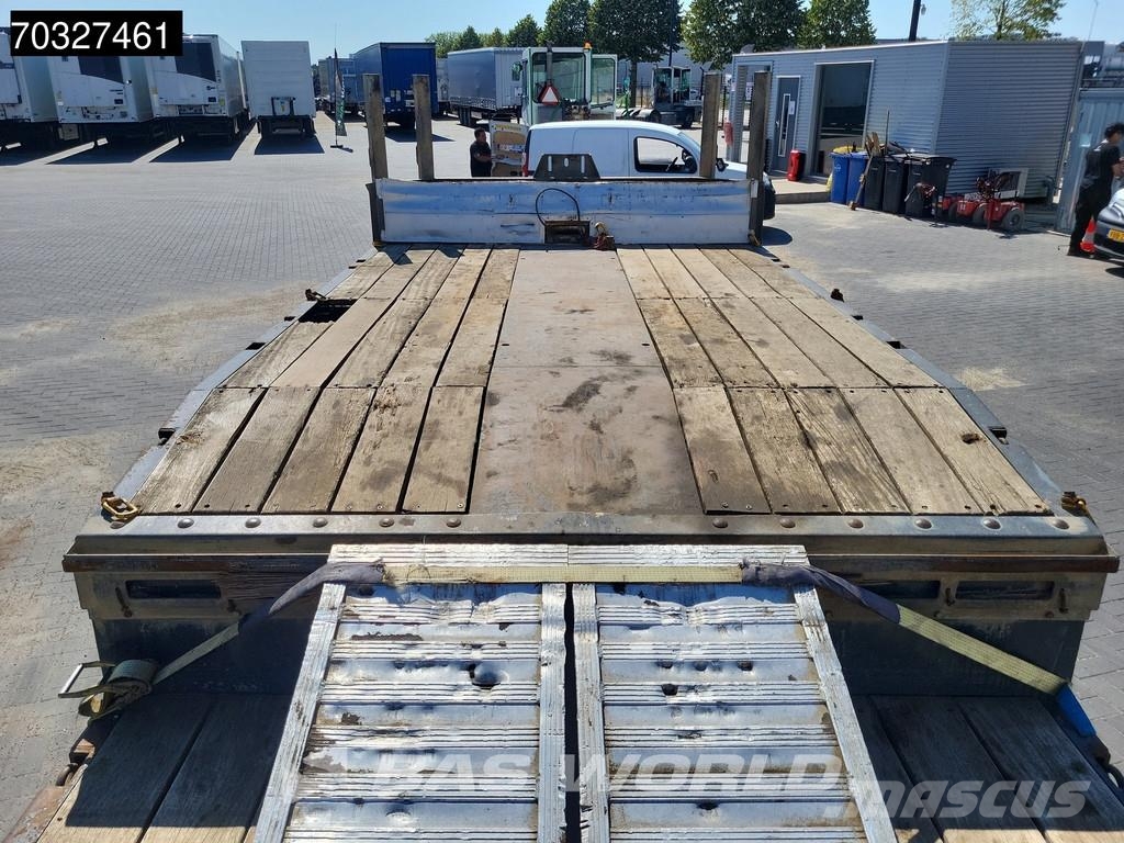 Faymonville 0B2A0 Steering Axle Ramps نصف مقطورة مسطحة منخفضة