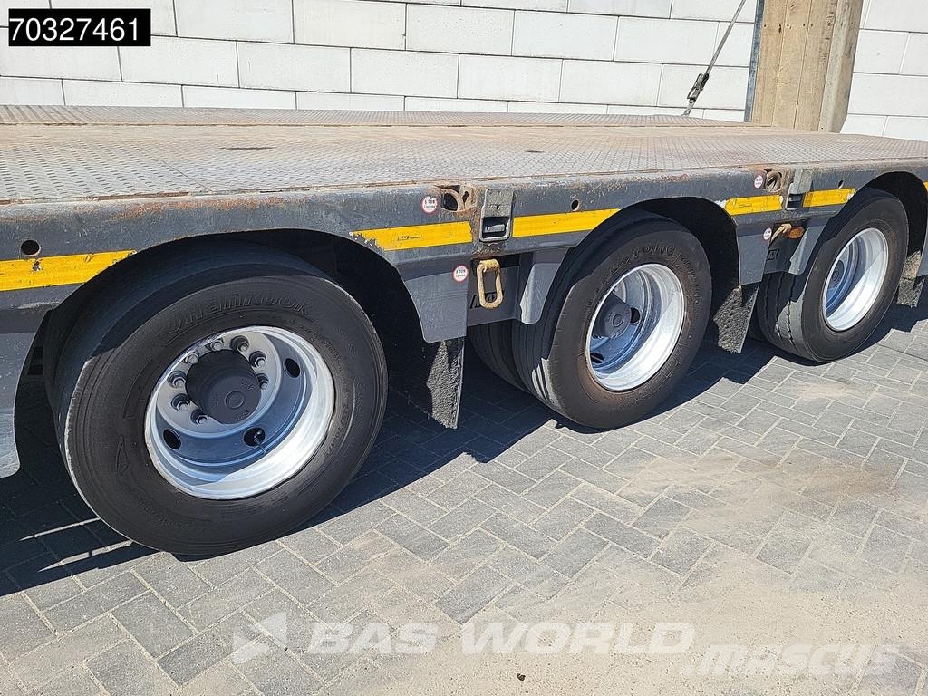 Faymonville 0B2A0 Steering Axle Ramps نصف مقطورة مسطحة منخفضة