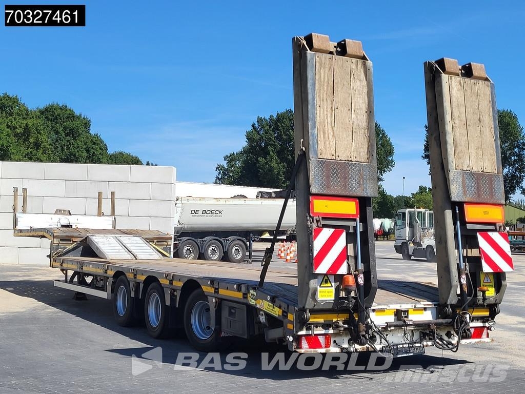Faymonville 0B2A0 Steering Axle Ramps نصف مقطورة مسطحة منخفضة