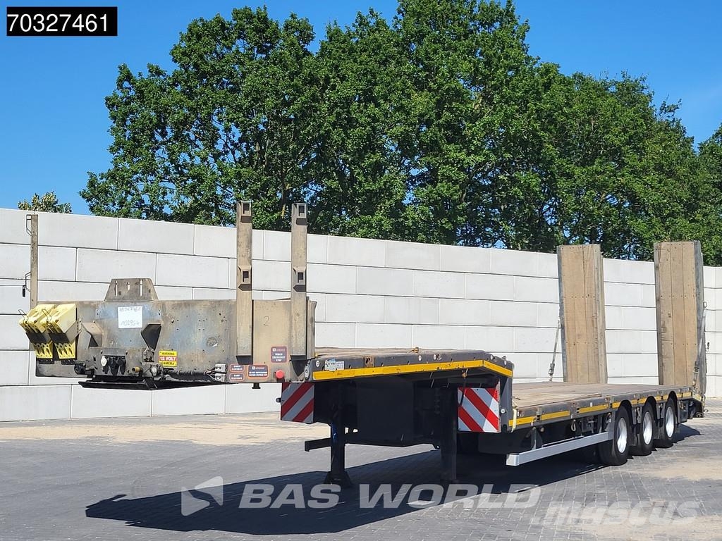 Faymonville 0B2A0 Steering Axle Ramps نصف مقطورة مسطحة منخفضة