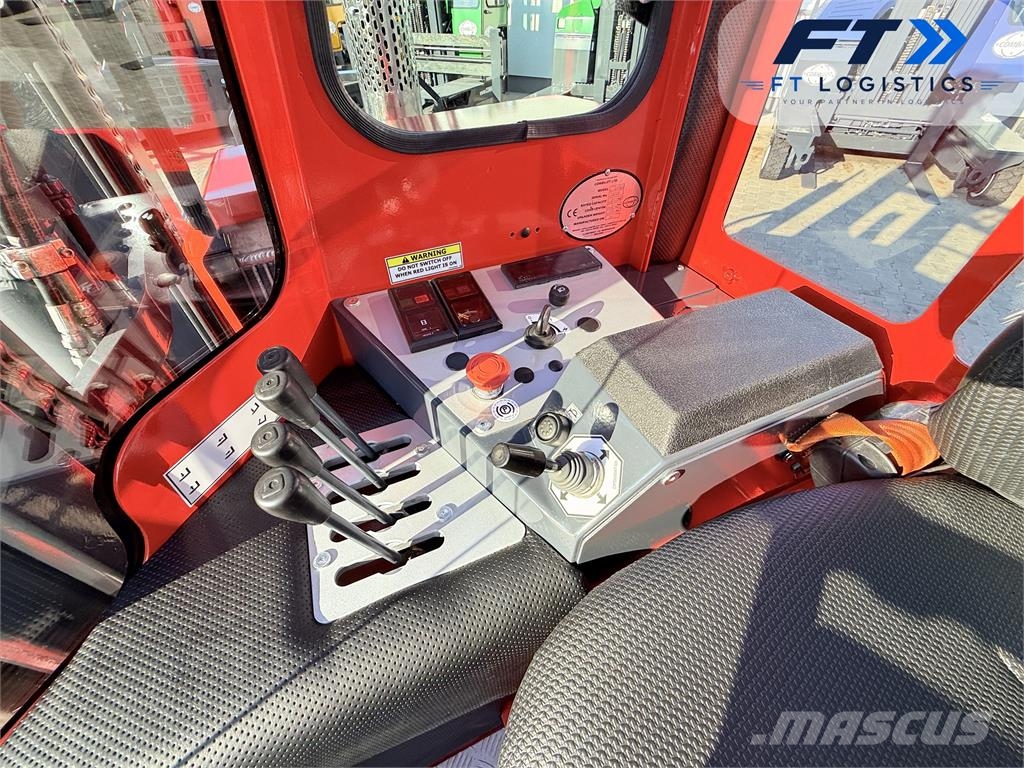 Combilift C4500 | GAS | TRIPLEX 8400 | WIDE FORK POSITIONER Montacargas de 4 vías