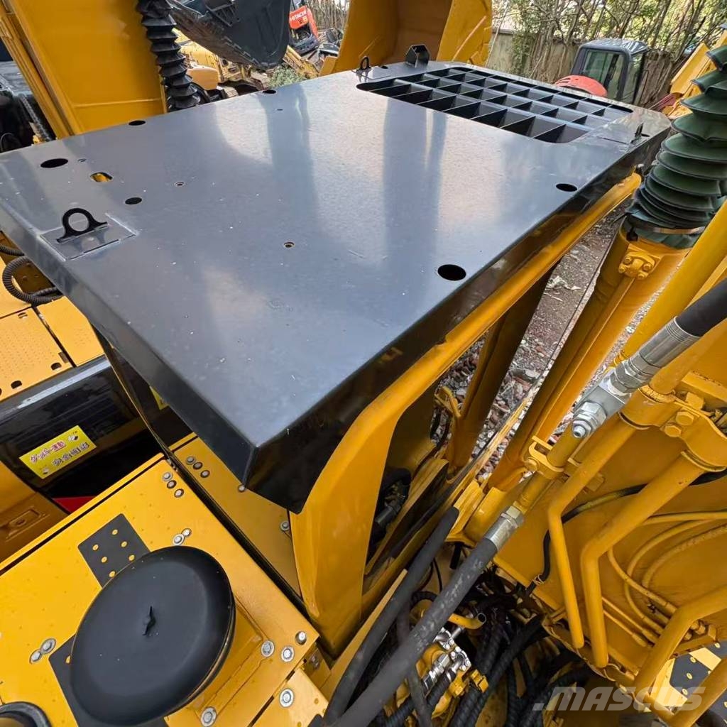 Komatsu PC200-8 Gravemaskiner på larvebånd