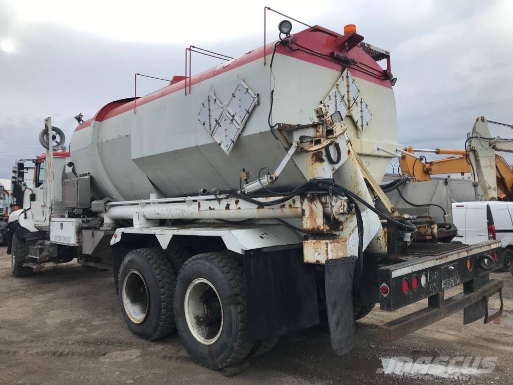 International PayStar 5600 i Tankerli kamyonlar
