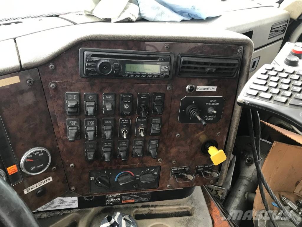 International PayStar 5600 i Tankerli kamyonlar