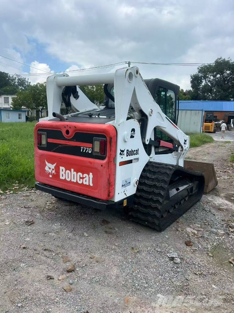 Bobcat T 770 스키드로더