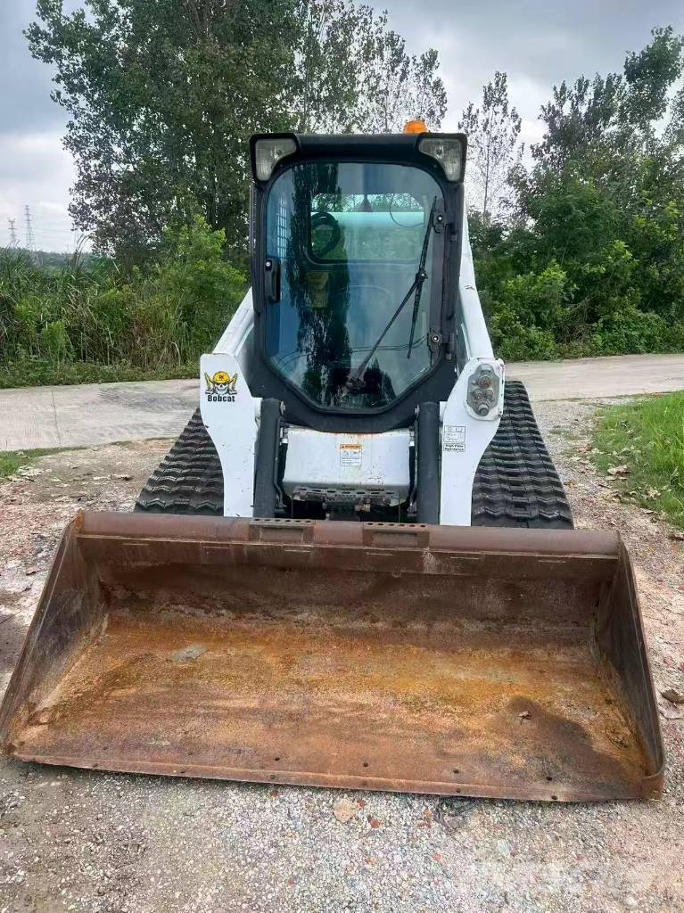 Bobcat T 770 스키드로더
