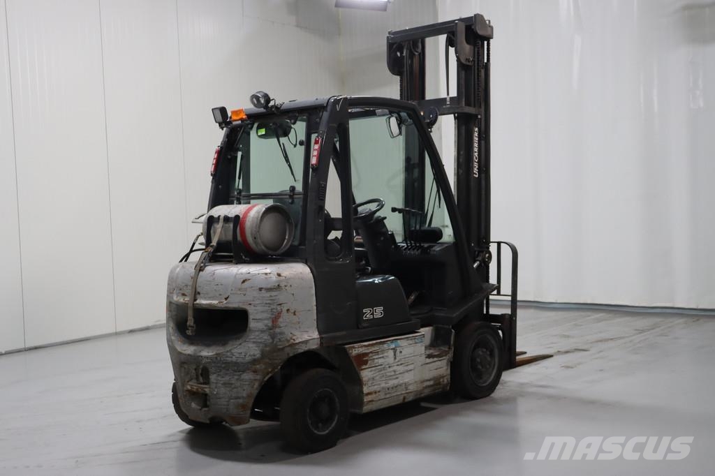 Nissan U1D2A25LQ Gaasitõstukid