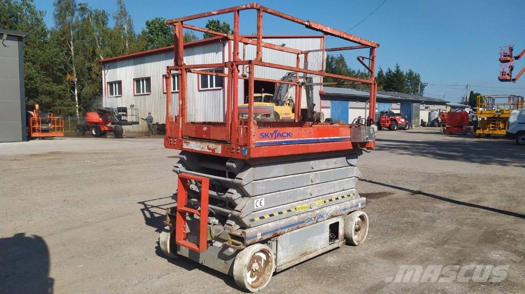SkyJack SJ 4632 Scheren-Arbeitsbühnen