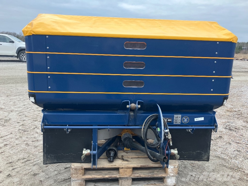 Bogballe l2 Gödningsspridare 2050 liter Mineral spreaders