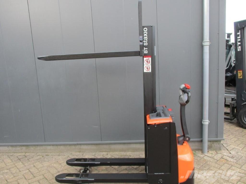 Toyota SWE 080L Штабелери