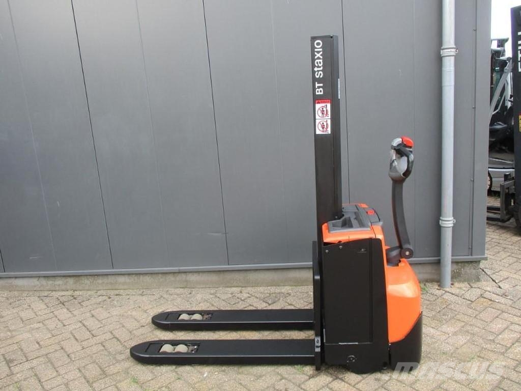 Toyota SWE 080L Штабелери