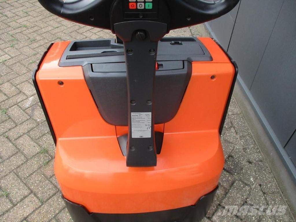 Toyota SWE 080L Штабелери