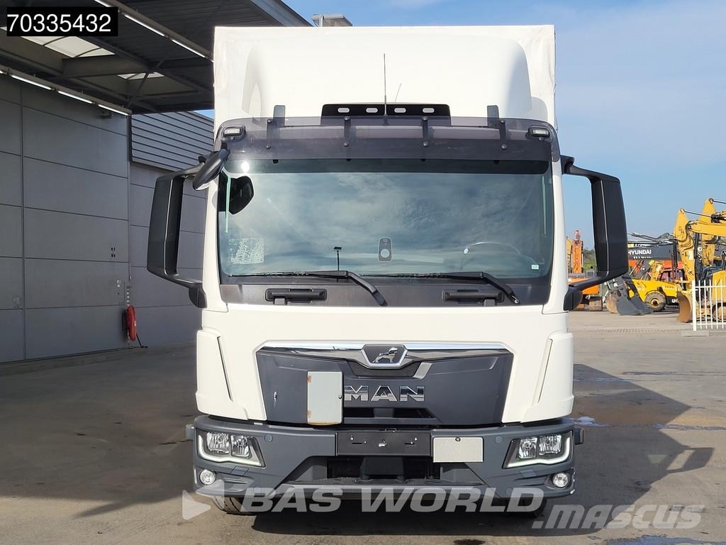 MAN TGL 12.250 4X2 12t Automatic Tailgate AC Euro 6 Tents