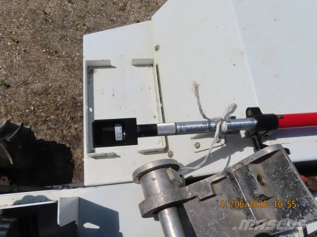 Somero S-10 A ماكينات تشطيب خرسانة