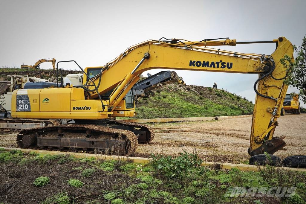 Komatsu PC 210 LC-8 Escavatori cingolati