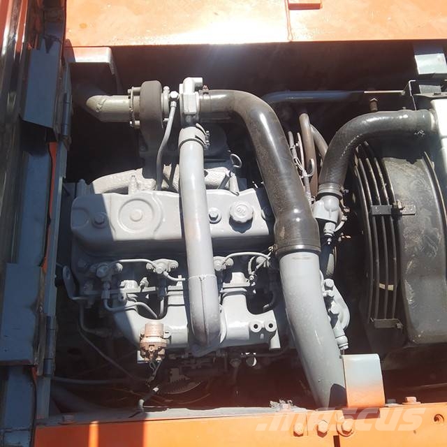 Hitachi EX 120 حفارات زحافة