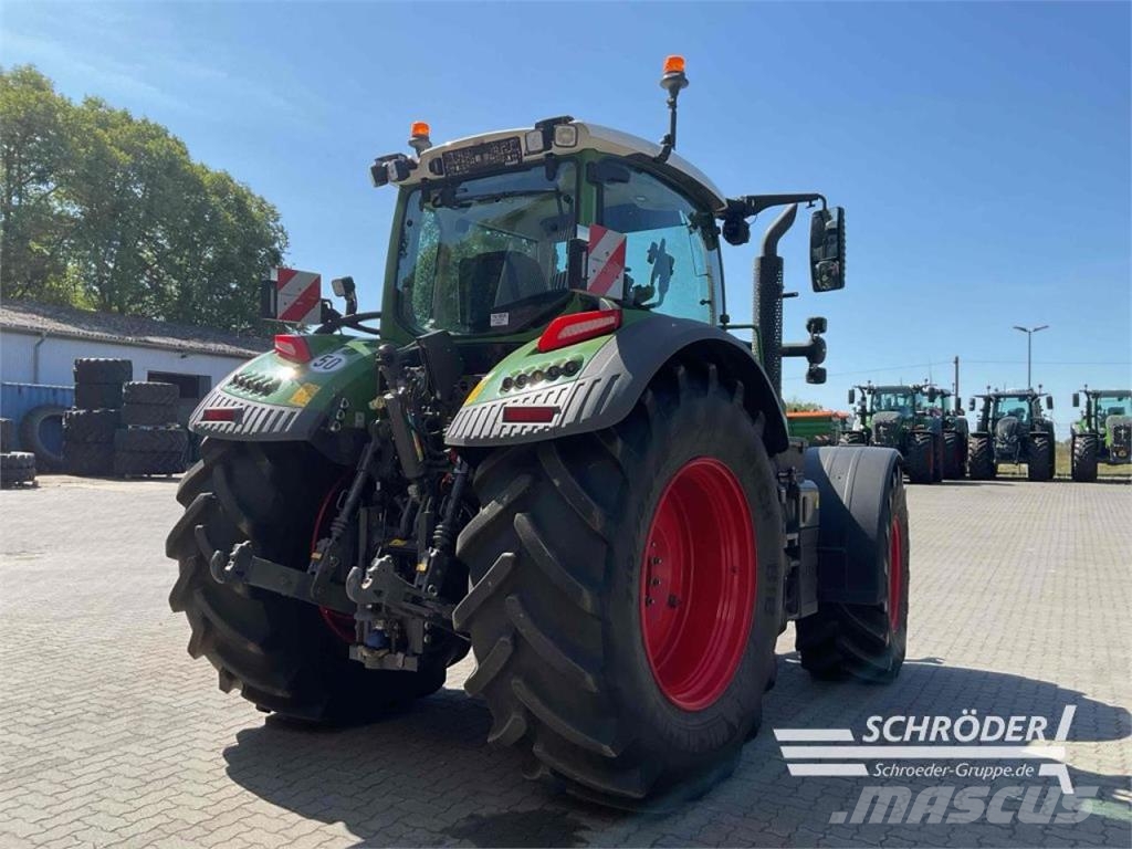 Fendt 728 VARIO GEN7 PROFI PLUS الجرارات