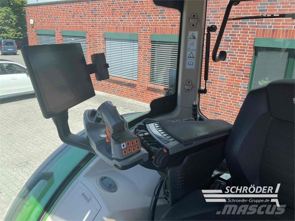 Fendt 728 VARIO GEN7 PROFI PLUS الجرارات